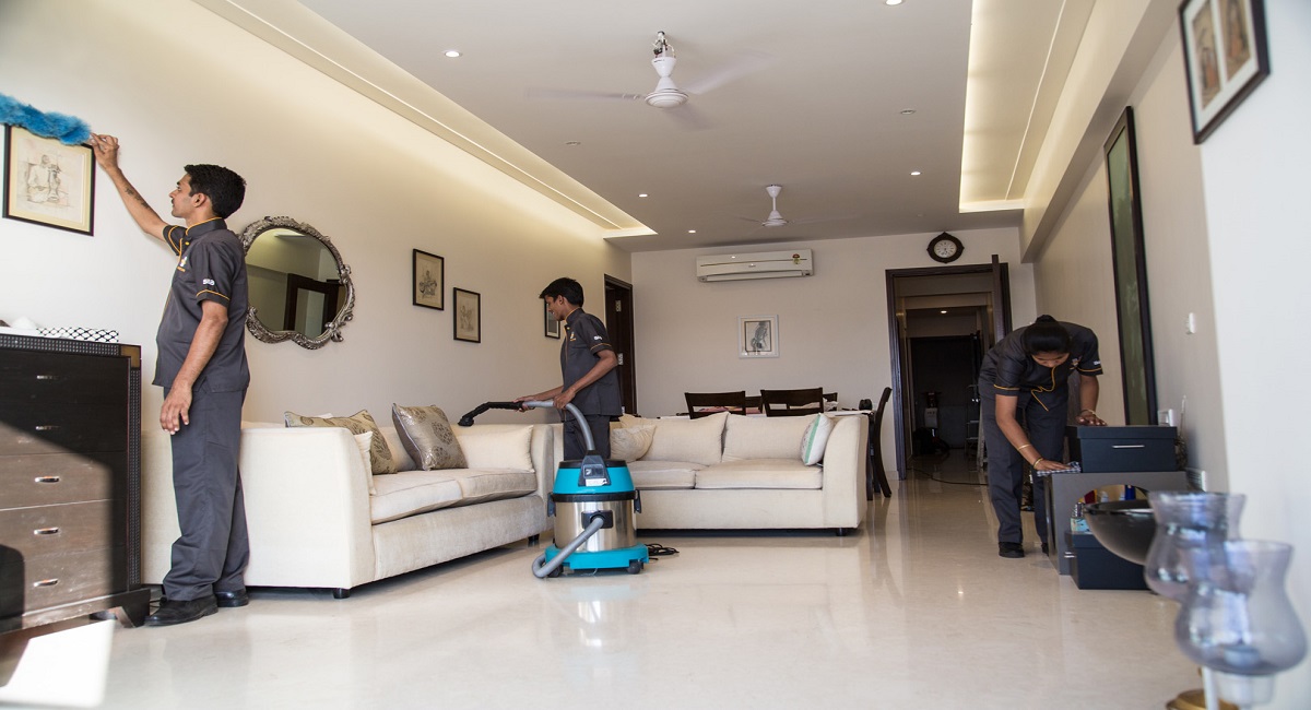 Pet-Friendly House Cleaning Services in Melbourne: Safe for Your Furry Friends