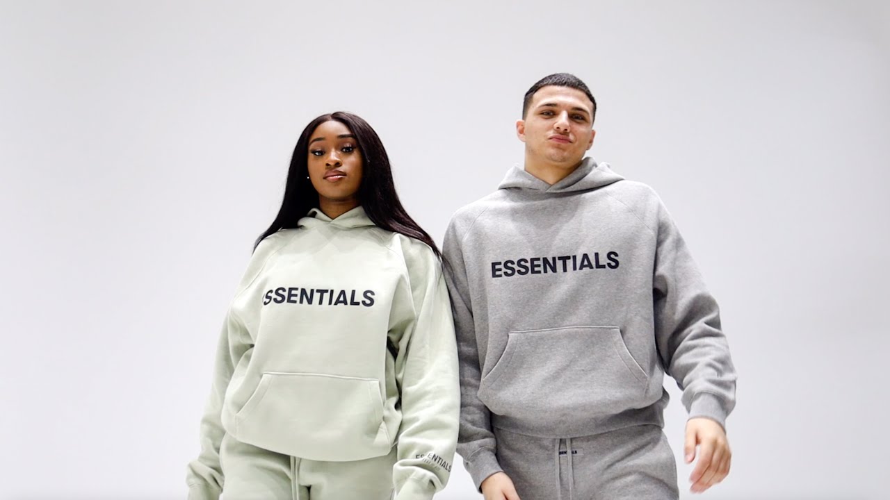 Essentials Hoodie: The Quintessential Piece for Every Wardrobe